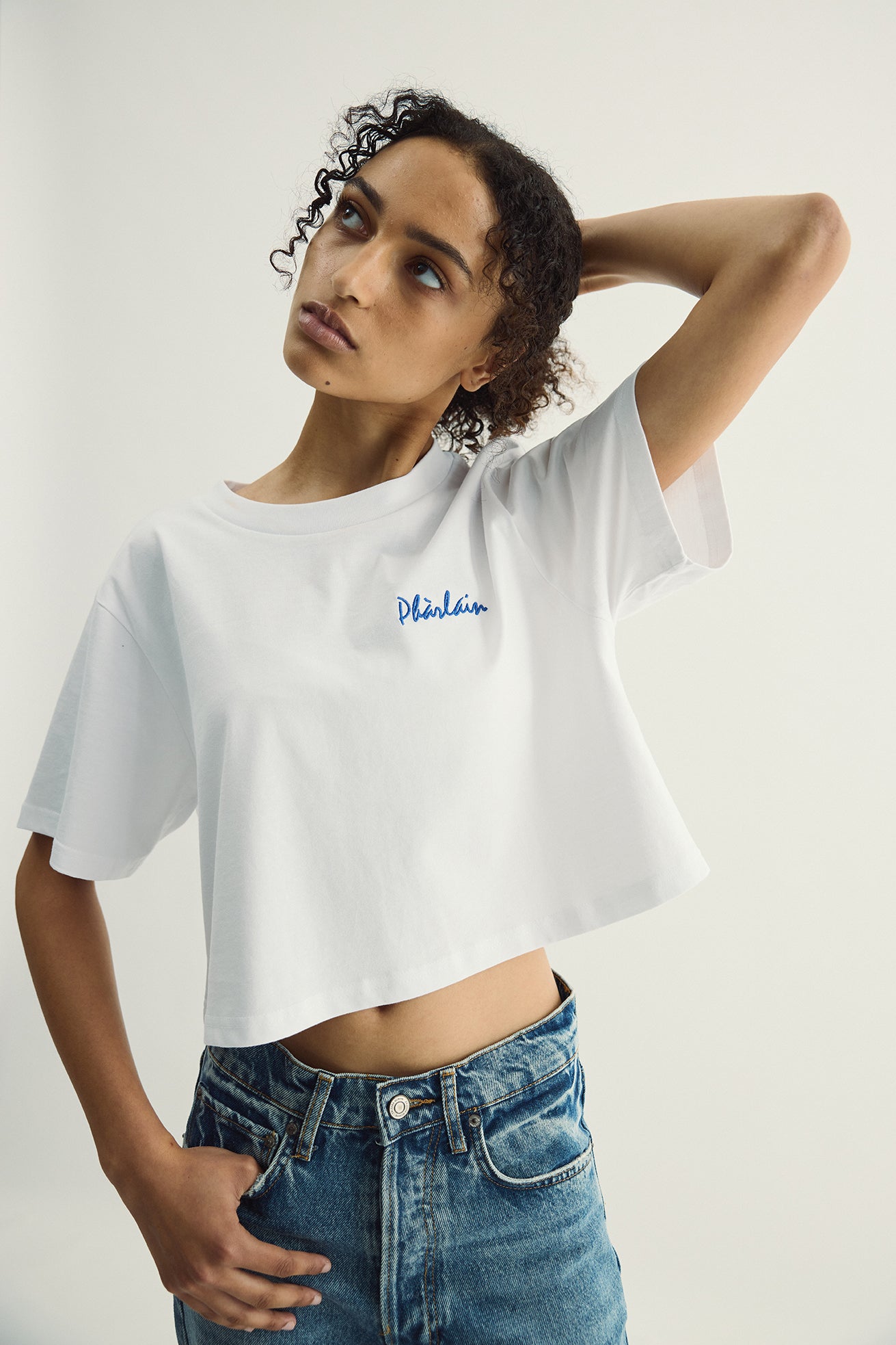 Script Crop Tee- White